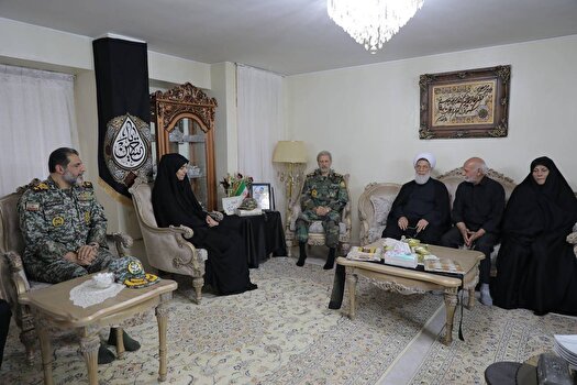 خون پاک شهدا، شکست را به دشمن تحمیل کرد