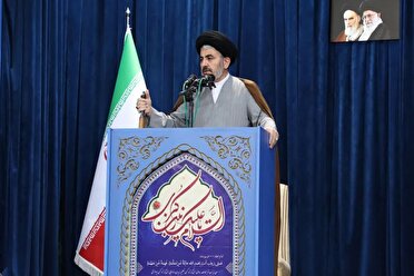 حفظ انسجام و اطاعت از ولی فقیه راه اصلی مقابله با استکبار است