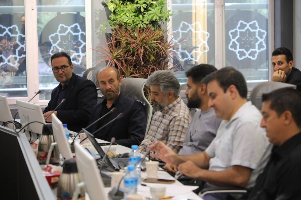 دعوت شهردار منطقه ۱۳ از سازندگان برای مشارکت در بازسازی املاک آسیب‌دیده از جنگ