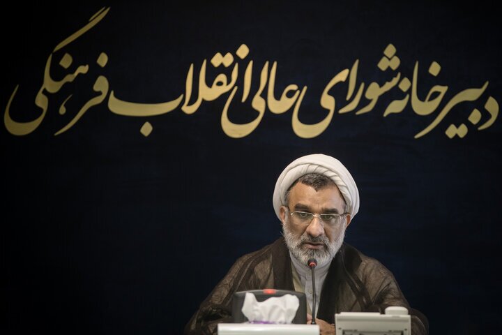 پیگیری استقلال دانشگاه‌ها؛ لزوم تعطیلی شورا‌های گسترش و برنامه ریزی