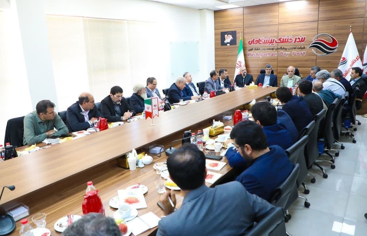 نماینده رئیس‌جمهور: سه بندر خشک آماده پشتیبانی از بندر شهید رجایی هستند