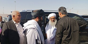 ورود والی هرات افغانستان از گذرگاه دوغارون