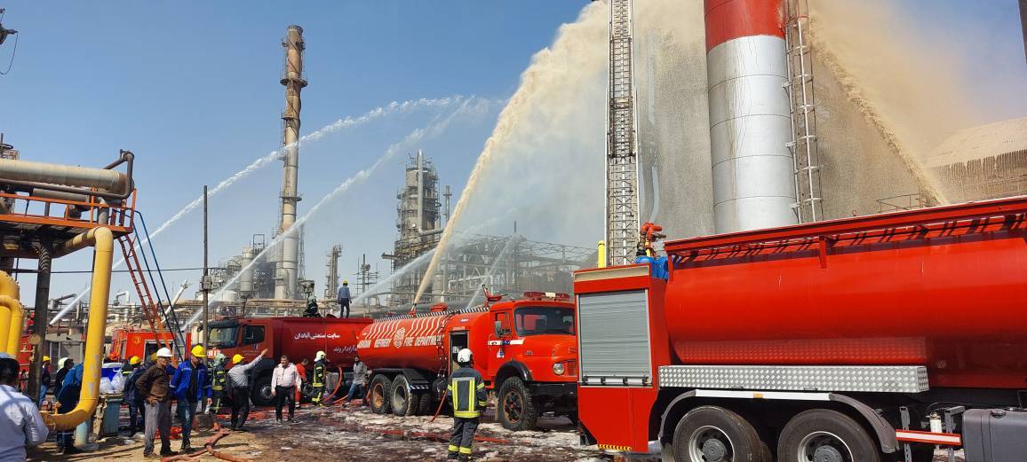 مهار کامل حریق در پالایشگاه آبادان