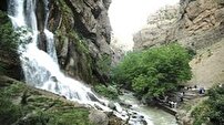 آبشار چکان الیگودرز جلوه زیبای قدرت الهی