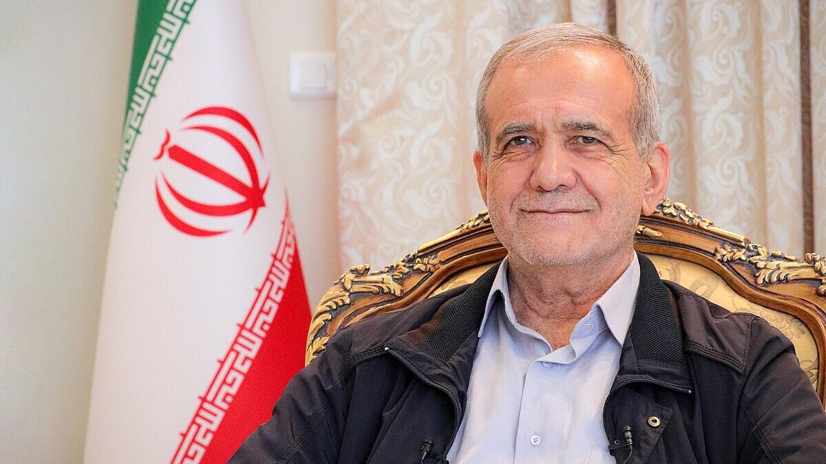 دیدار رئیس جمهور با فرماندهان و جمعی از کارکنان فراجا