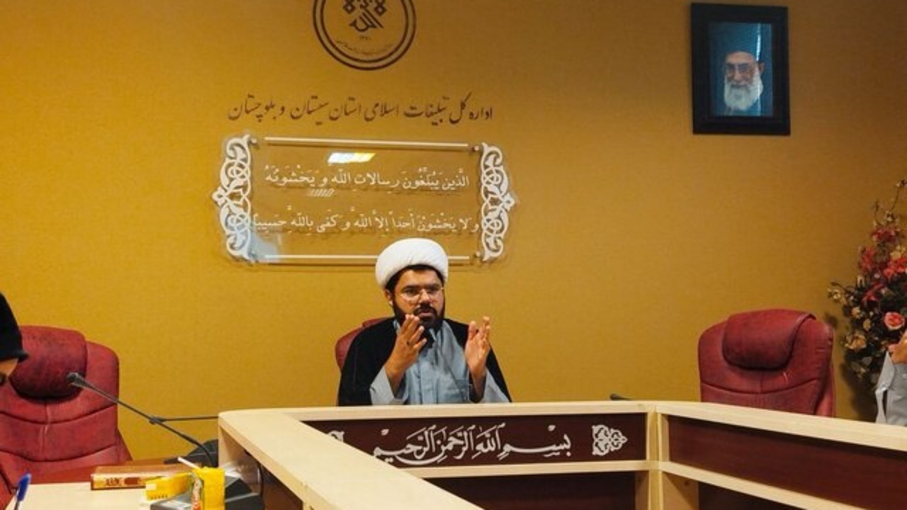 شعار محرم امسال ایران حسین، تا ابد پیروز است
