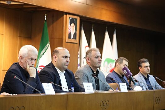 مجمع فدراسیون وزنه‌برداری به تعویق افتاد