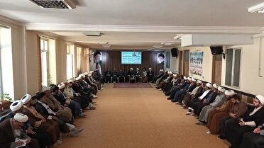 نـظـام سـیـاسـى اسلام بر پایه ولایت استوار است