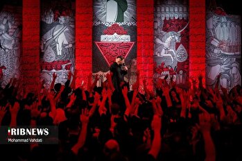 شب اول عزای حسینی در هیئت ریحانه الحسین(ع) تهران