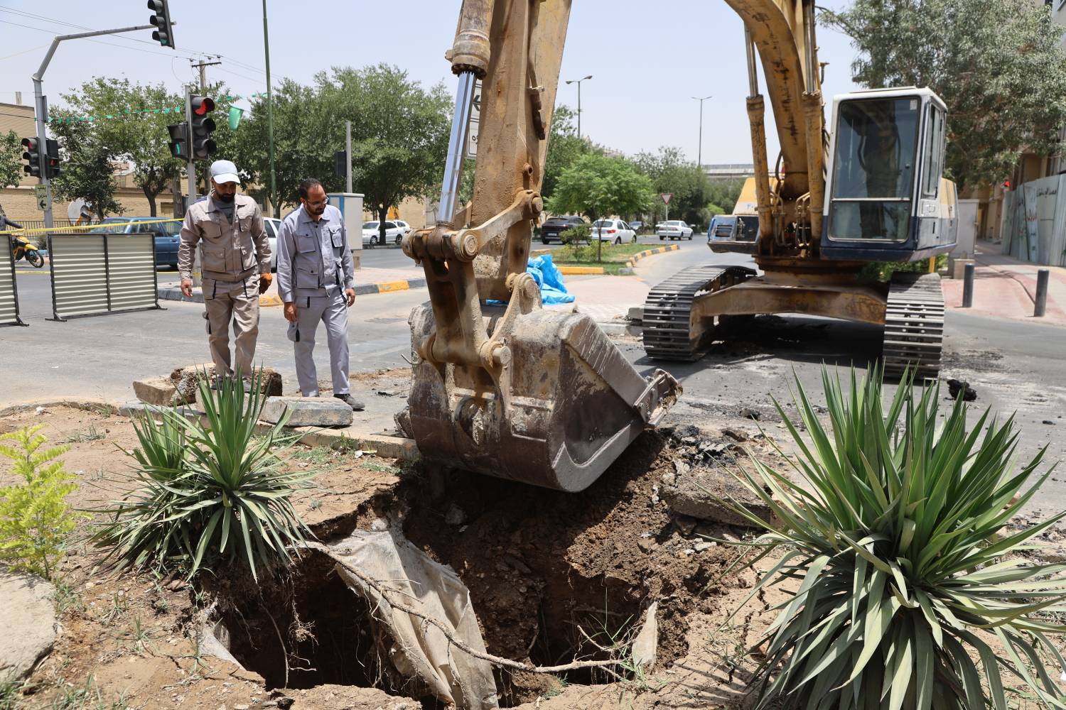 بازگشایی تقاطع خیابان طاهرزاده اصفهان