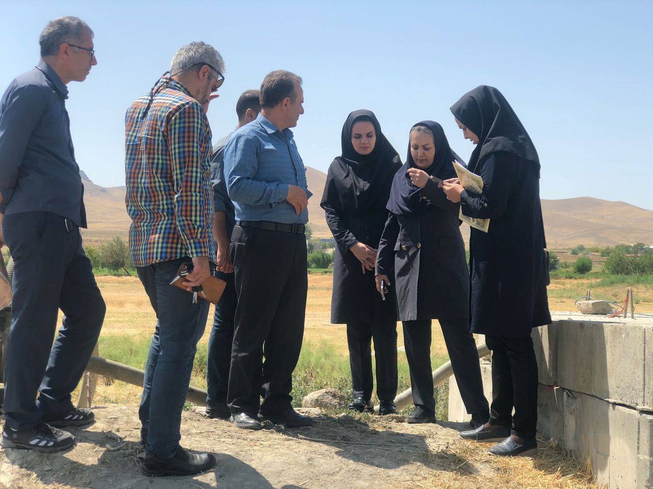 بازدید مشترک و نمونه برداری از آبیاری مزارع با آب‌های نامتعارف در ارومیه