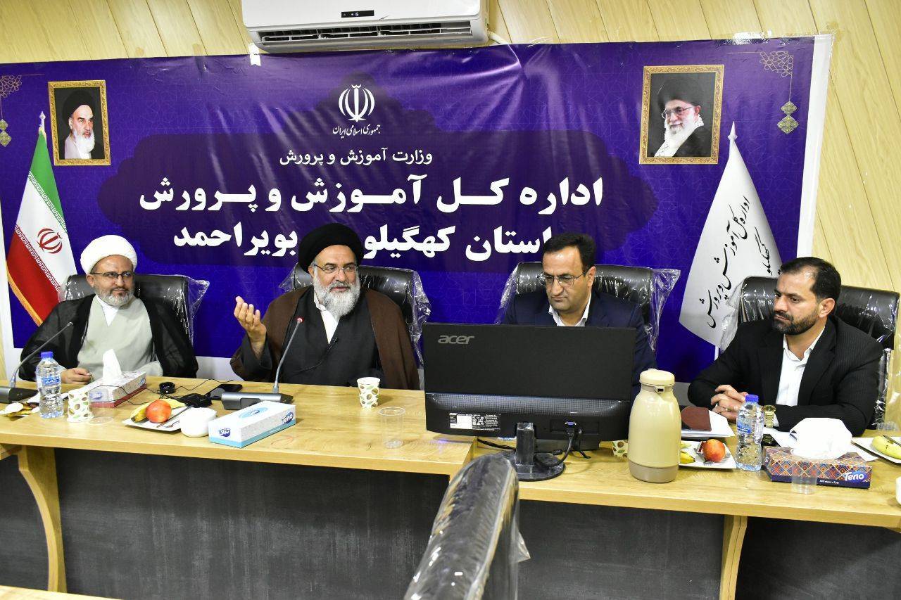 آموزش و پرورش مهم‌ترین بستر تربیت دینی و مقابله با جنگ فرهنگی دشمن است