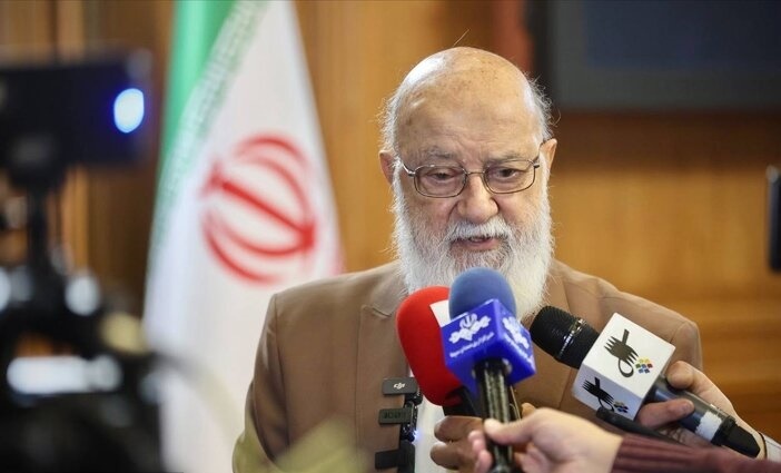 چمران: از زیر سنگ هم شده، آب در اختیار شهروندان قرار دهیم