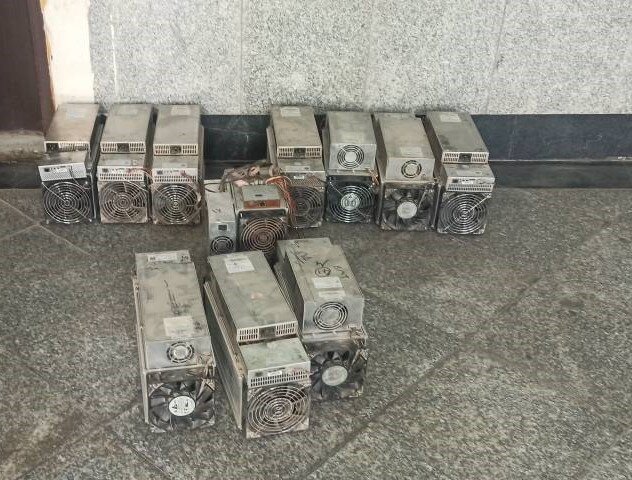 کشف و جمعآوری ۱۱۷ دستگاه ماینر غیرمجاز در خوزستان کشف و جمعآوری ۱۱۷ دستگاه ماینر غیرمجاز در خوزستان