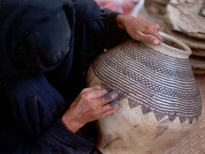 احیای هنر بومی سفال کلپورگان با دستان زنان بلوچ
