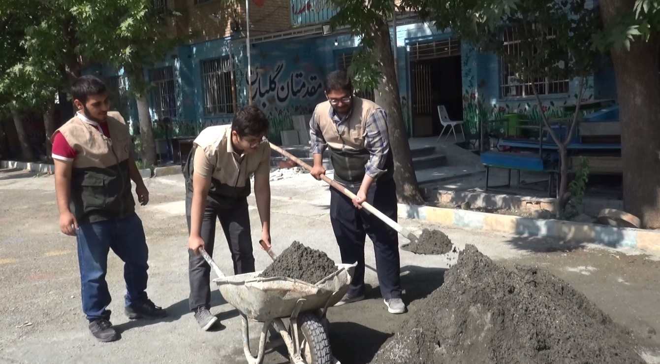 مرمت و تجهیز ۱۰ مدرسه به همت جهادگران نهاوندی
