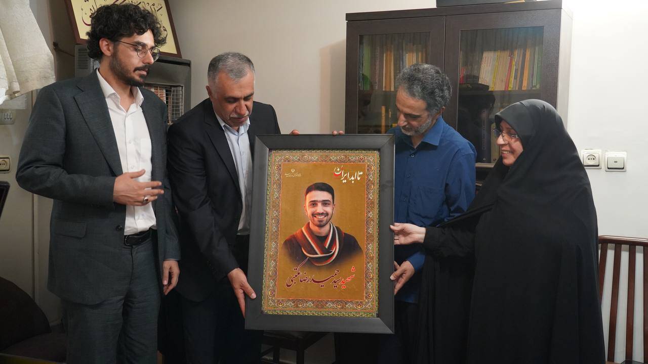 نکوداشت شهید مکتبی در جشنواره بازیهای ویدیویی فجر نکوداشت شهید مکتبی در جشنواره بازیهای ویدیویی فجر