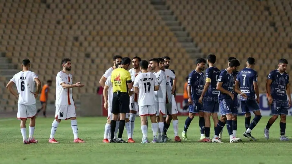 احضار دسته جمعی فولادیها به کمیته انضباطی احضار دسته جمعی فولادیها به کمیته انضباطی