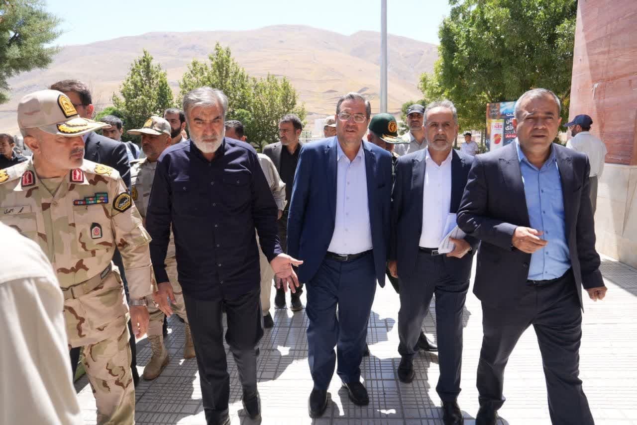 بازدید اعضا و رئیس کمیسیون امنیت ملی مجلس شورای اسلامی از پایانه مرزی تمرچین در آذربایجان غربی  بازدید اعضا و رئیس کمیسیون امنیت ملی مجلس شورای اسلامی از پایانه مرزی تمرچین در آذربایجان غربی