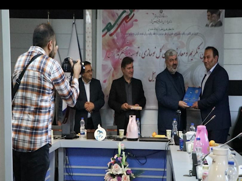 احداث همزمان ۳۲۲۸ کلاس درس در اردبیل احداث همزمان ۳۲۲۸ کلاس درس در اردبیل