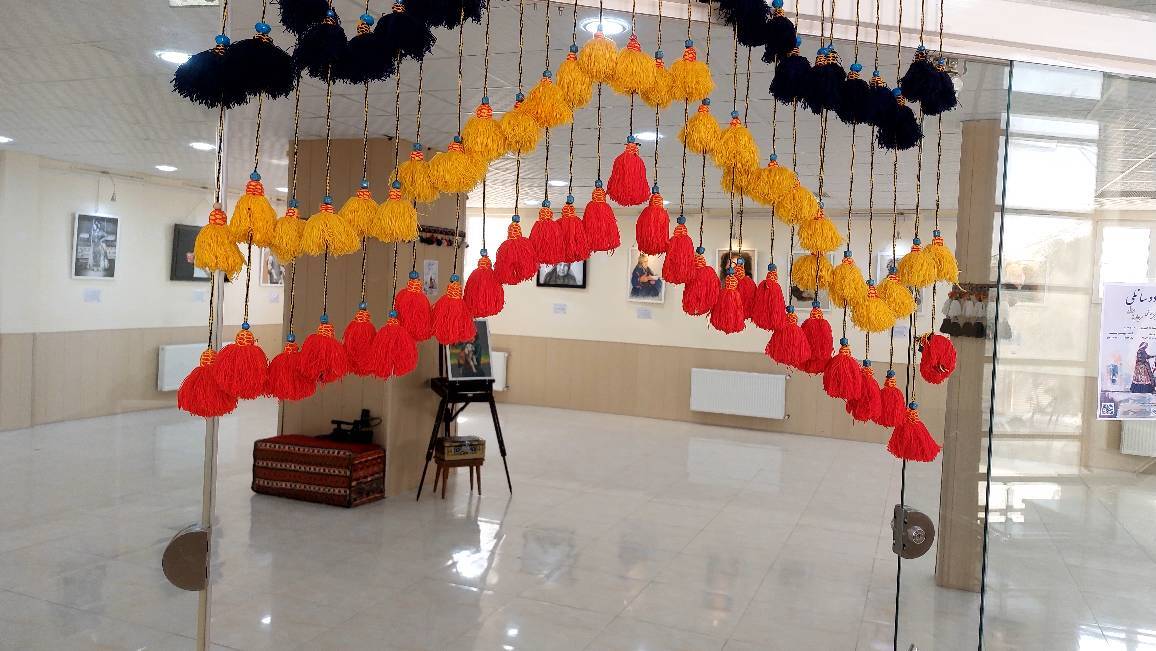 نمایشگاه نقاشی پرتره ایل قشقایی در آباده نمایشگاه نقاشی پرتره ایل قشقایی در آباده