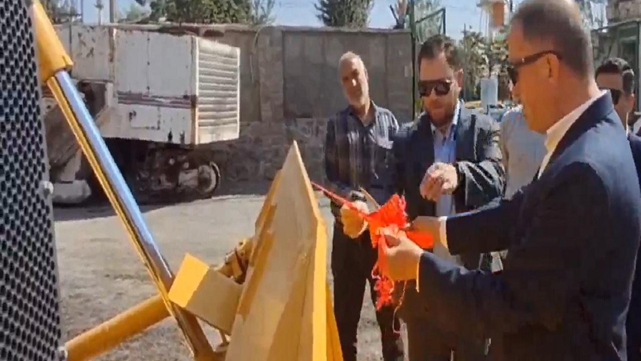 افزوده شدن یک دستگاه بلدوزر جدید به ناوگان راهداری میانه