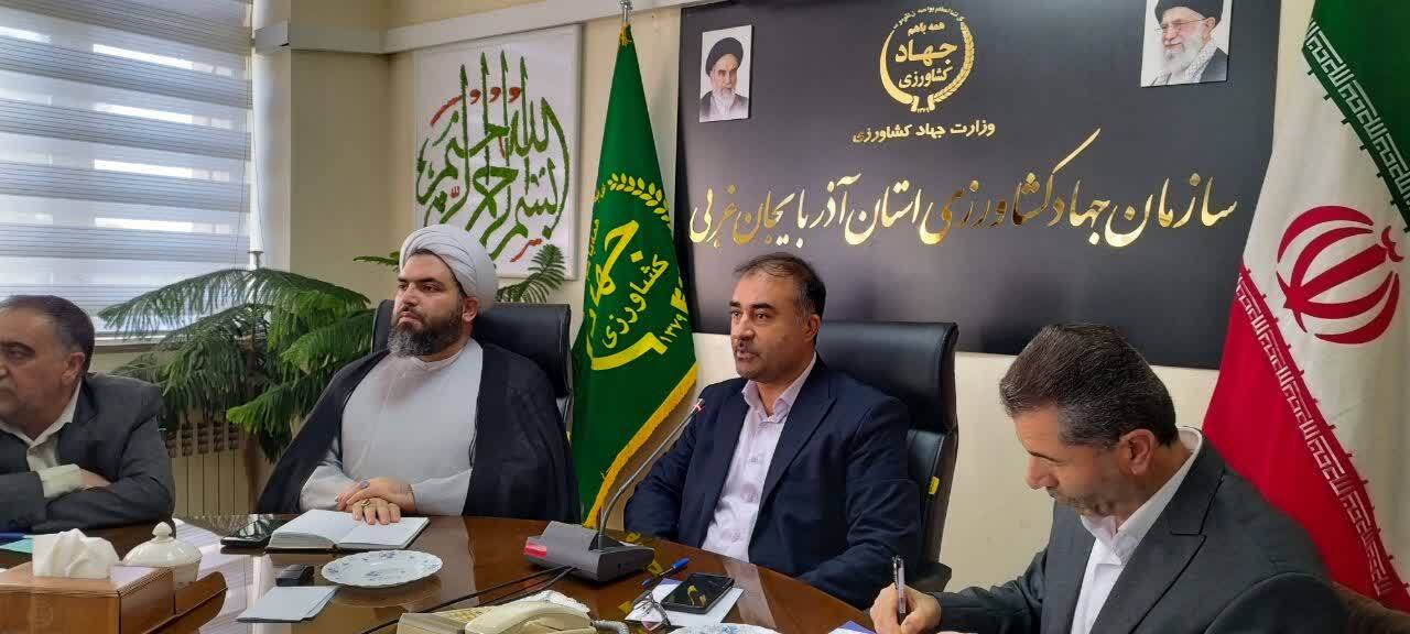 تکریم ارباب رجوع و رضایت خداوند در صدر اولویتهای مدیریتی قرار گیرد تکریم ارباب رجوع و رضایت خداوند در صدر اولویتهای مدیریتی قرار گیرد