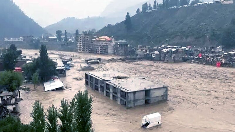 افزایش تعداد قربانیان سیل در پاکستان به ۹۱۰ کشته