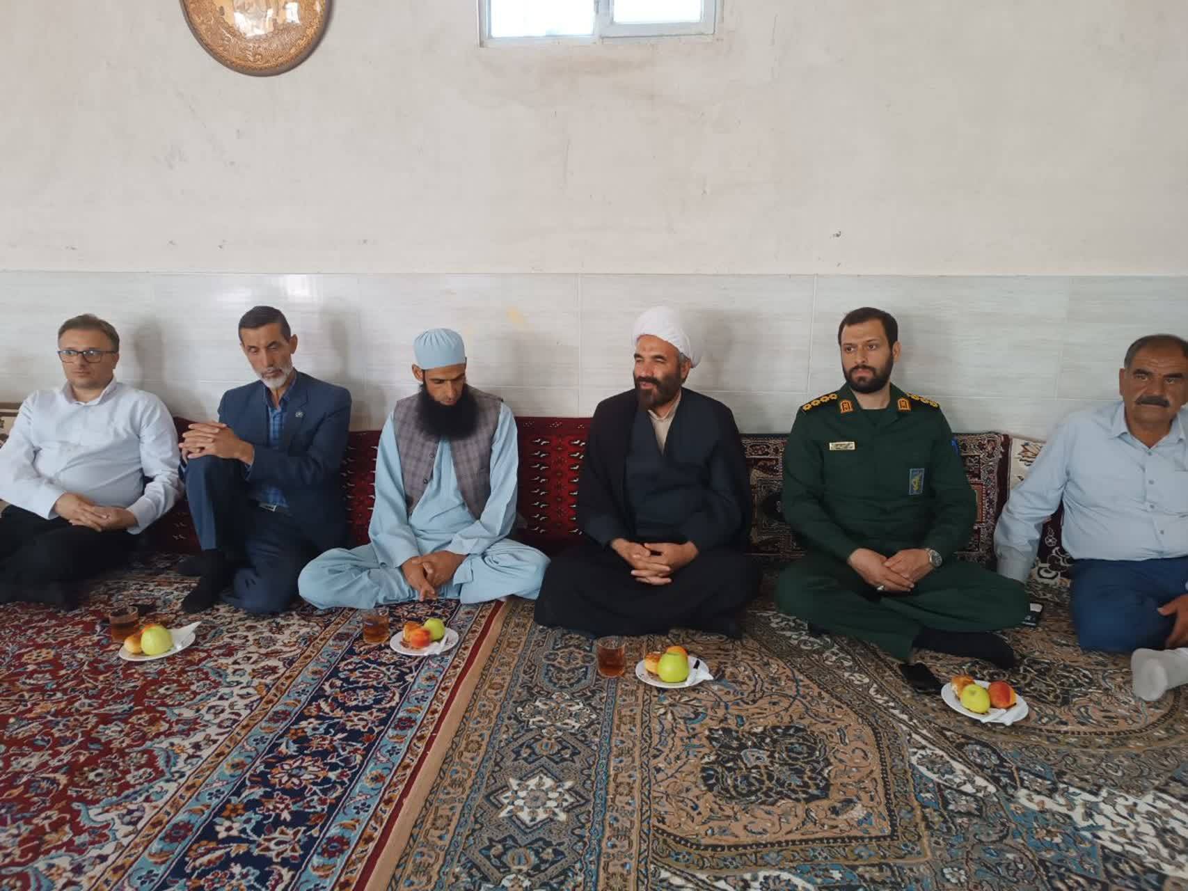 دیدار بخشدار رخ تربت حیدریه با اهالی سه روستای سنی نشین