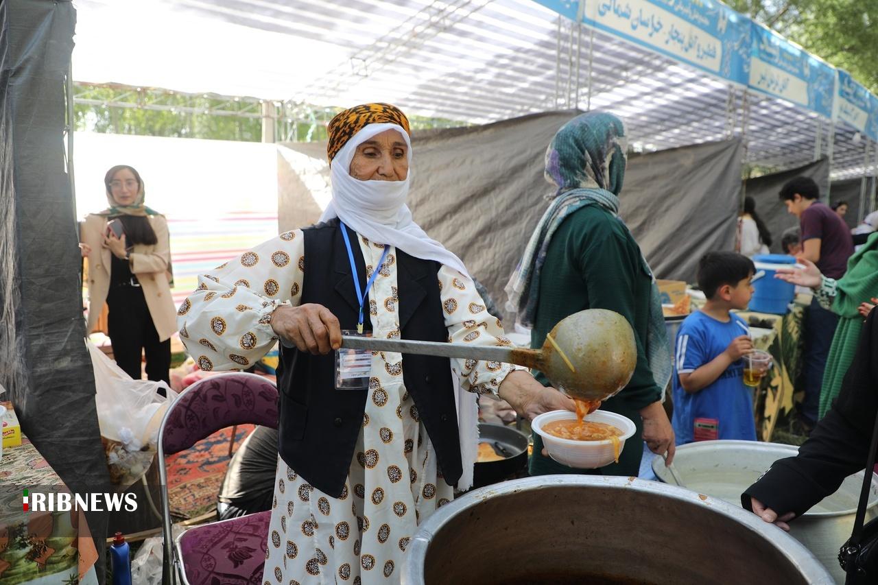 برگزاری هجدهمین جشنواره ملی آش و غذاهای سنتی در نیر برگزاری هجدهمین جشنواره ملی آش و غذاهای سنتی در نیر