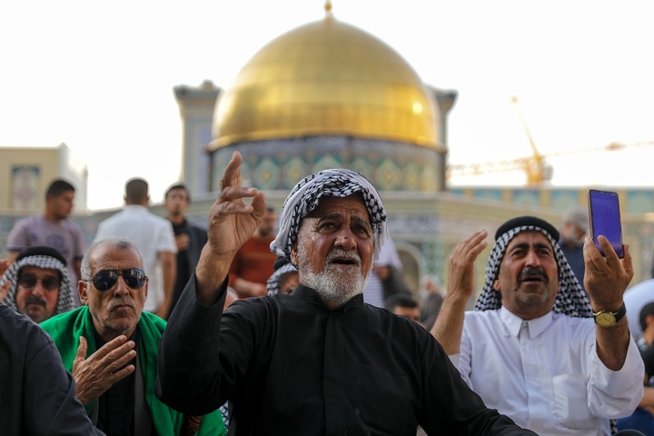 عزاداری زائرانی از ۲۰ ملیت در شهادت امام رضا (ع) در مشهد