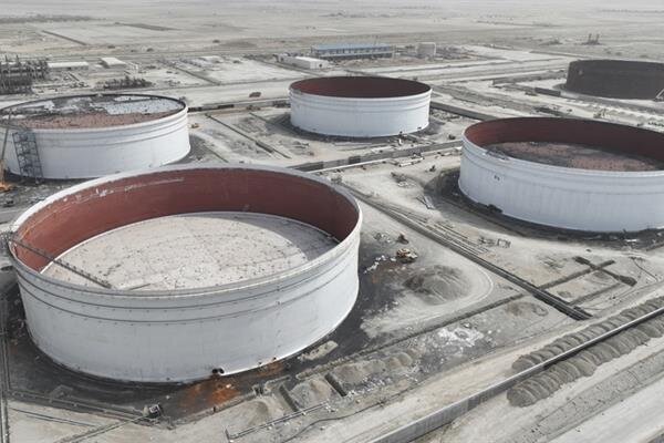 دستور وزیر نفت برای انتقال فوری مخازن نفت یزد