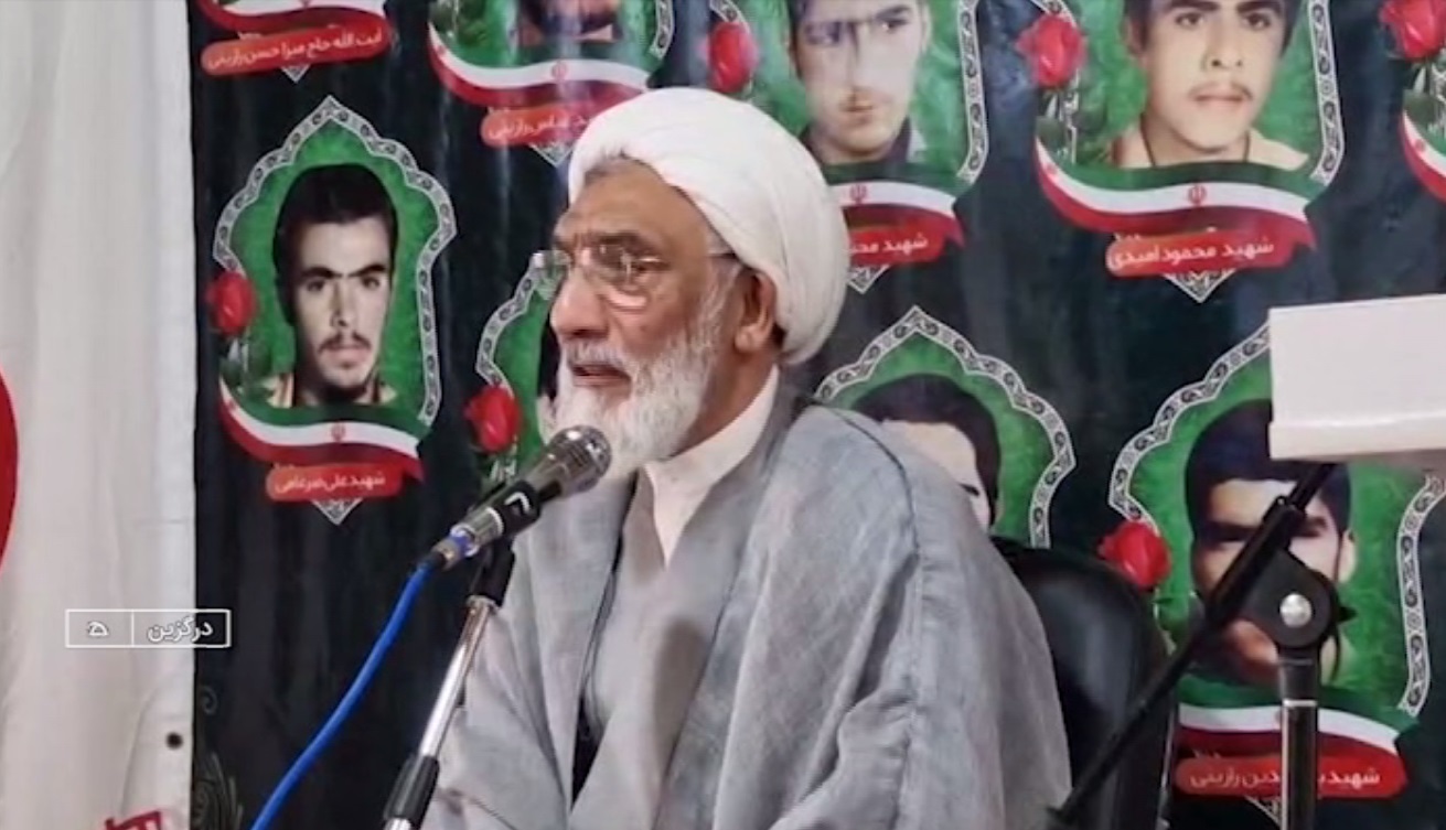 مراسم بزرگداشت ۱۶ شهید روستای رازین مراسم بزرگداشت ۱۶ شهید روستای رازین