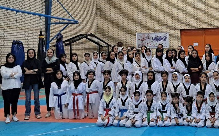 پایان رقابت‌های چندجانبه تکواندو بانوان با قهرمانی تکاب / مهاباد نایب قهرمان شد