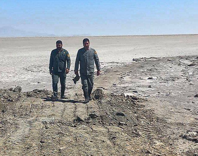 گشت و پایش سواحل شمالی پارک ملی دریاچه ارومیه گشت و پایش سواحل شمالی پارک ملی دریاچه ارومیه