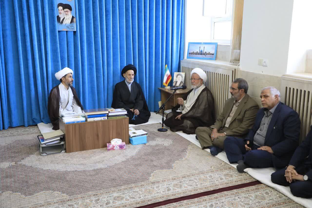 مسئولان در اسرع وقت به مشکلات مردم رسیدگی کنند