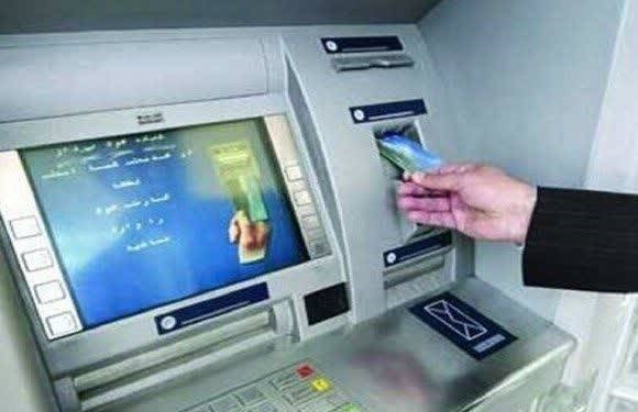 دستگیری متهم به کلاهبرداری در کنار دستگاه خودپرداز