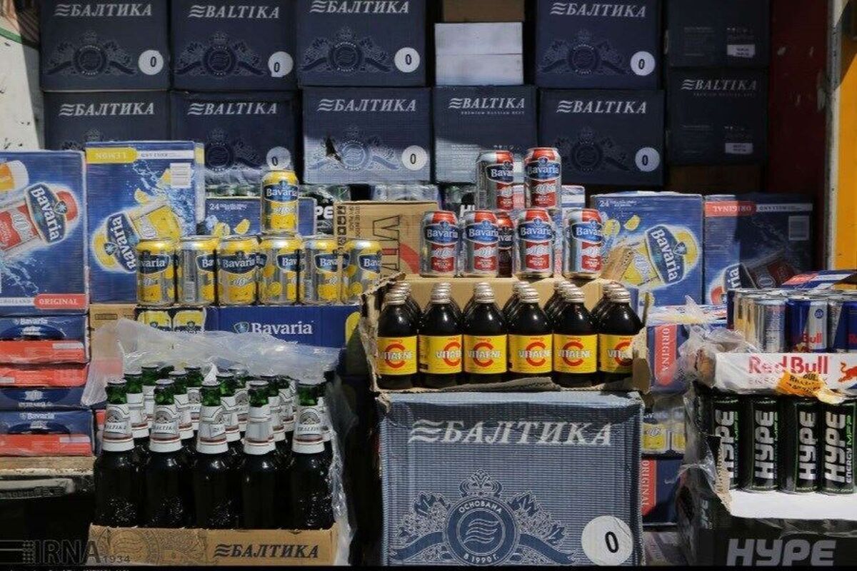 کشف نوشیدنی‌های خارجی فاقد مجوز در سروستان