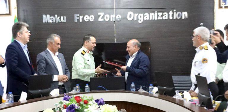 امضای تفاهم نامه ورود و تردد خودروهای خارجی با پلاک منطقه آزاد ماکو امضای تفاهم نامه ورود و تردد خودروهای خارجی با پلاک منطقه آزاد ماکو