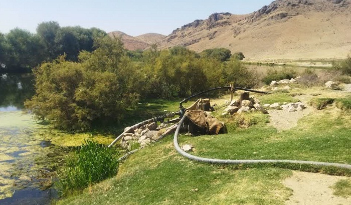 جمع آوری موتور پمپ‌های غیرمجاز بر رودخانه زرینه‌رود در بوکان