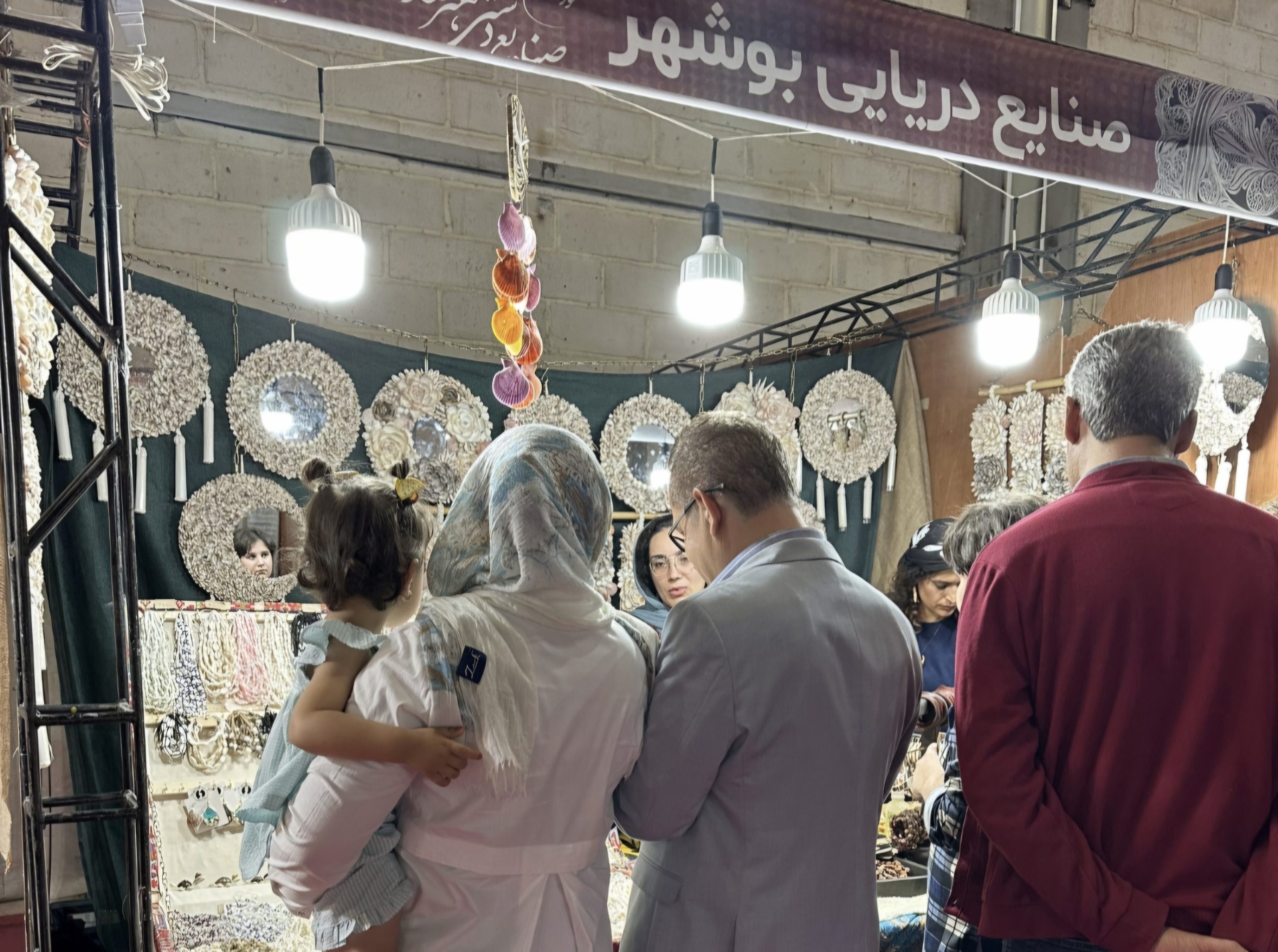 حضور صنعتگران بوشهری در نمایشگاههای ملی اصفهان و زنجان حضور صنعتگران بوشهری در نمایشگاههای ملی اصفهان و زنجان