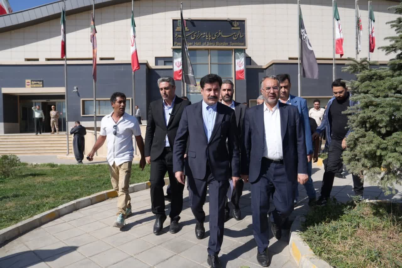 بازدید معاون رئیسجمهور از پایانه مرزی سرو بازدید معاون رئیسجمهور از پایانه مرزی سرو