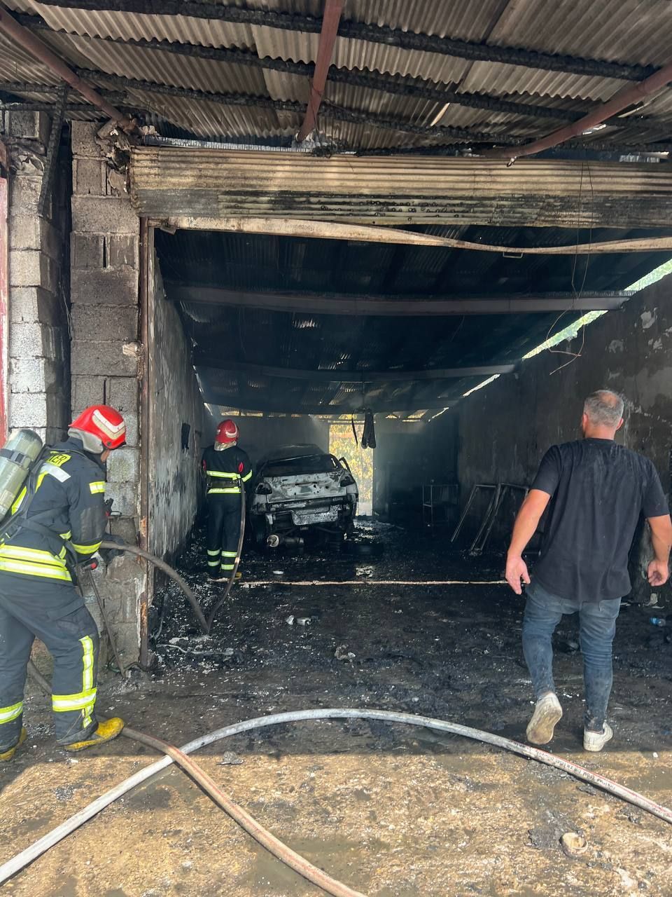 مهار آتش‌سوزی در جاده پیربازار