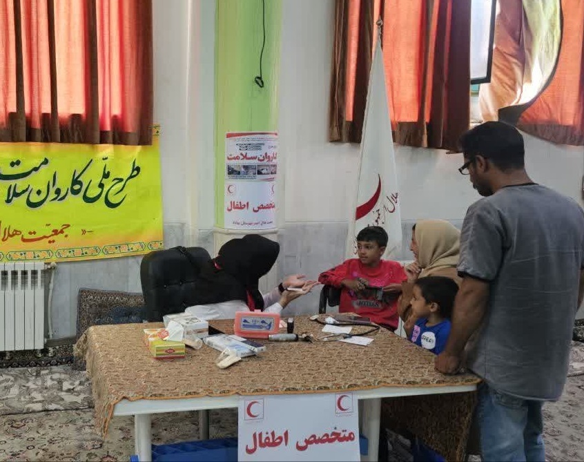 نذر خدمت هلالاحمر بهاباد در محمدآباد نذر خدمت هلالاحمر بهاباد در محمدآباد