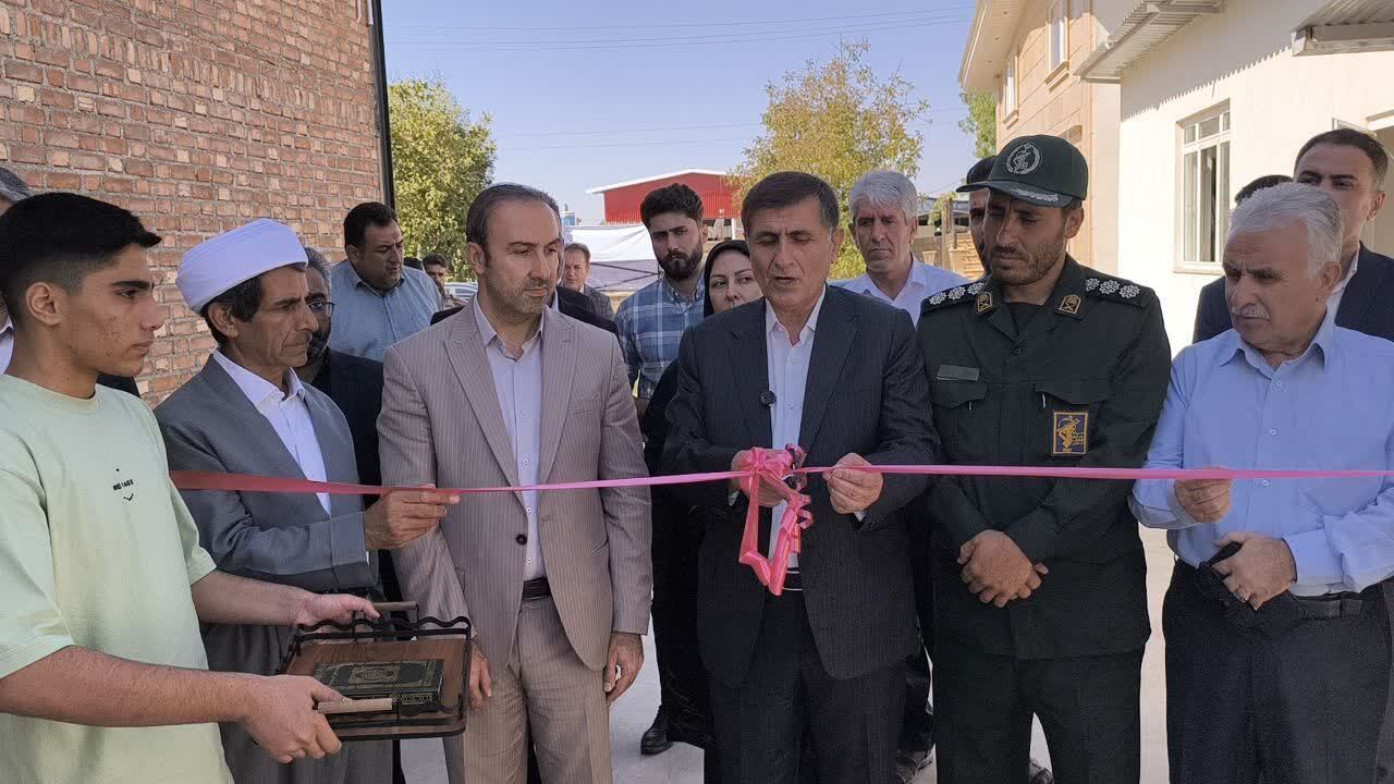 افتتاح  پروژه سرمایه گذاری ساخت و مونتاژ انواع لامپ و پنل‌های روشنایی دربوکان