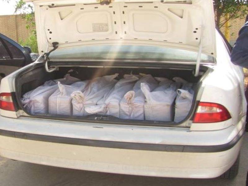 کشف پوشاک فاقد مجوز در اوز