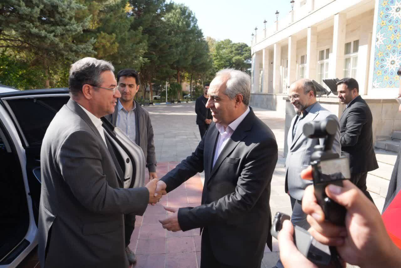 سفر دبیر کارگروه ملی نجات دریاچه ارومیه به تبریز