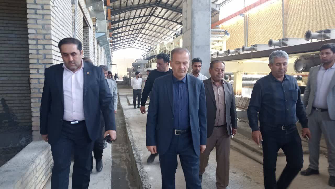 بررسی مشکل شهرک صنعتی شهید بروجردی در شهرستان نقده بررسی مشکل شهرک صنعتی شهید بروجردی در شهرستان نقده