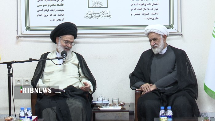 آپارتمانسازی به شکل فعلی با فرهنگ و سبک زندگی اسلامی سازگار نیست آپارتمانسازی به شکل فعلی با فرهنگ و سبک زندگی اسلامی سازگار نیست