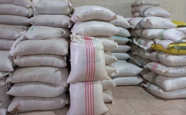 کشف ۴ تن برنج احتکار شده در آستانه اشرفیه